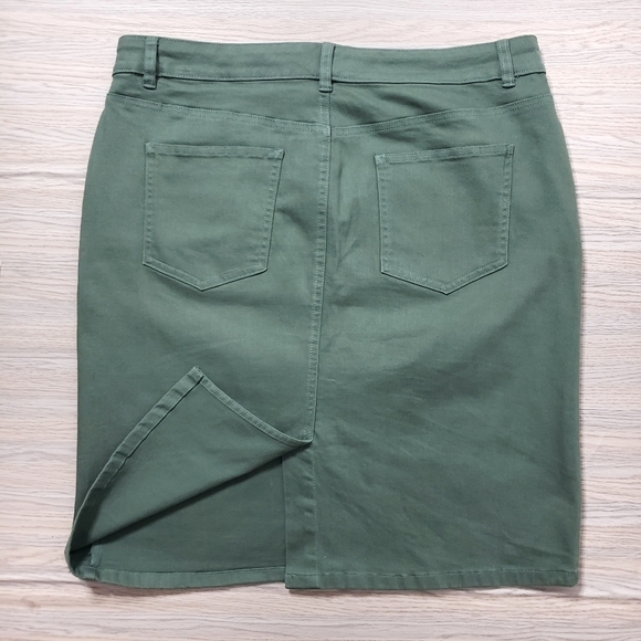Chaps Green Denim Pencil Cut Skirt - Picture 4 of 6
